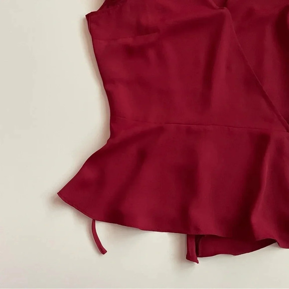 Tommy Hilfiger Red Maroon Burgundy Size S Peplum Wrap Flowy Blouse Top Christmas - Picture 13 of 16